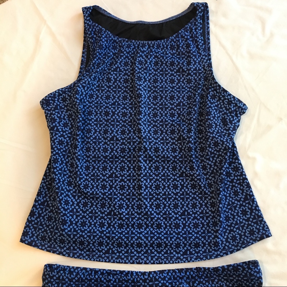 Lands End High-neck Tankini Swimsuit 18 EUC